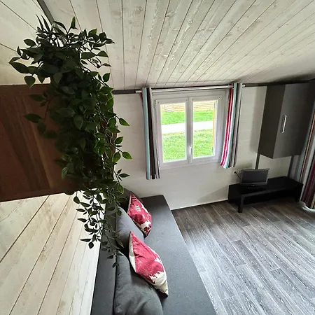 Le Miroir Campsite Les Hopitaux-Neufs